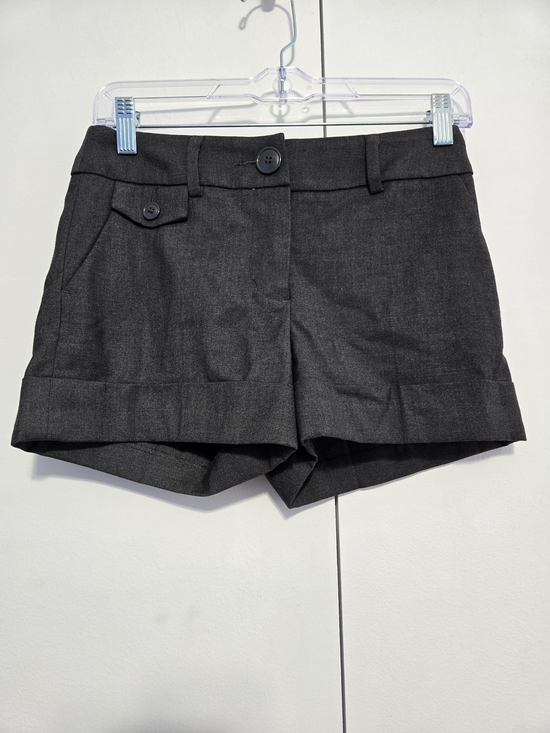 H&M Pants - NWT H&M Gray Cuffed Dress Shorts Size 2 Career Office Tailored